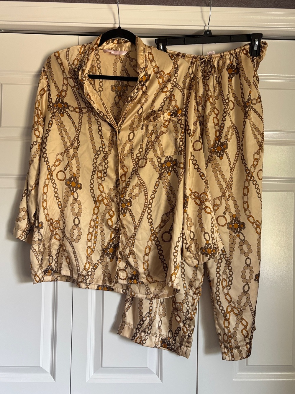 VTG Victoria's Secret Gold Chain-Print Satin Pajama Set